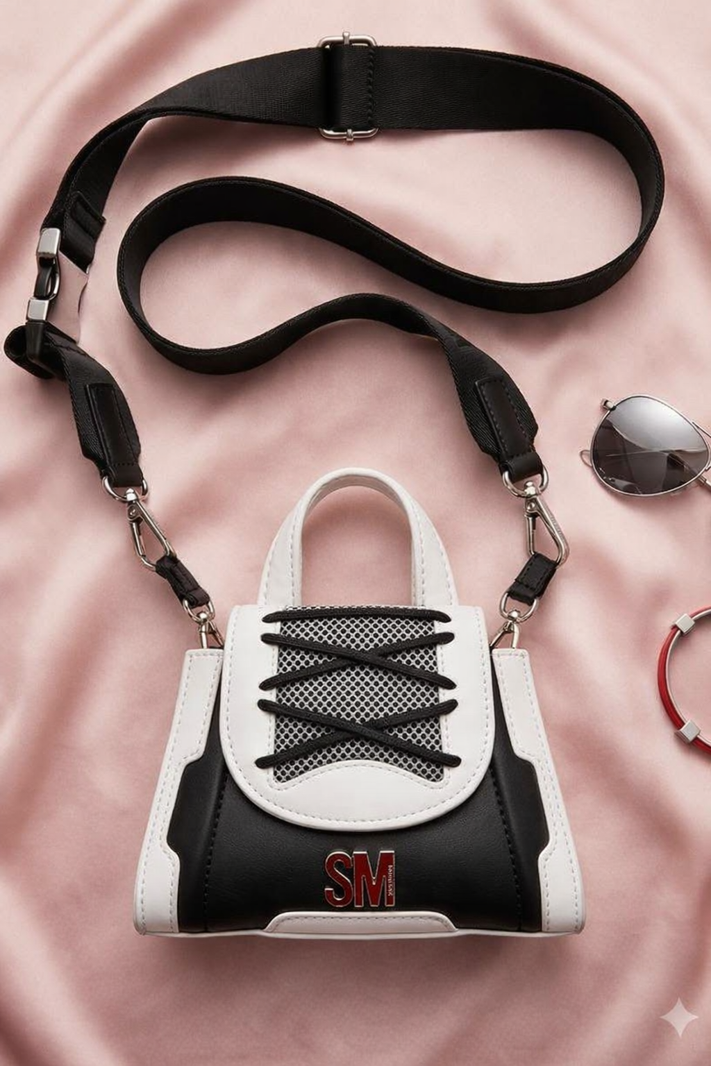 Steve Madden small shoulder bag