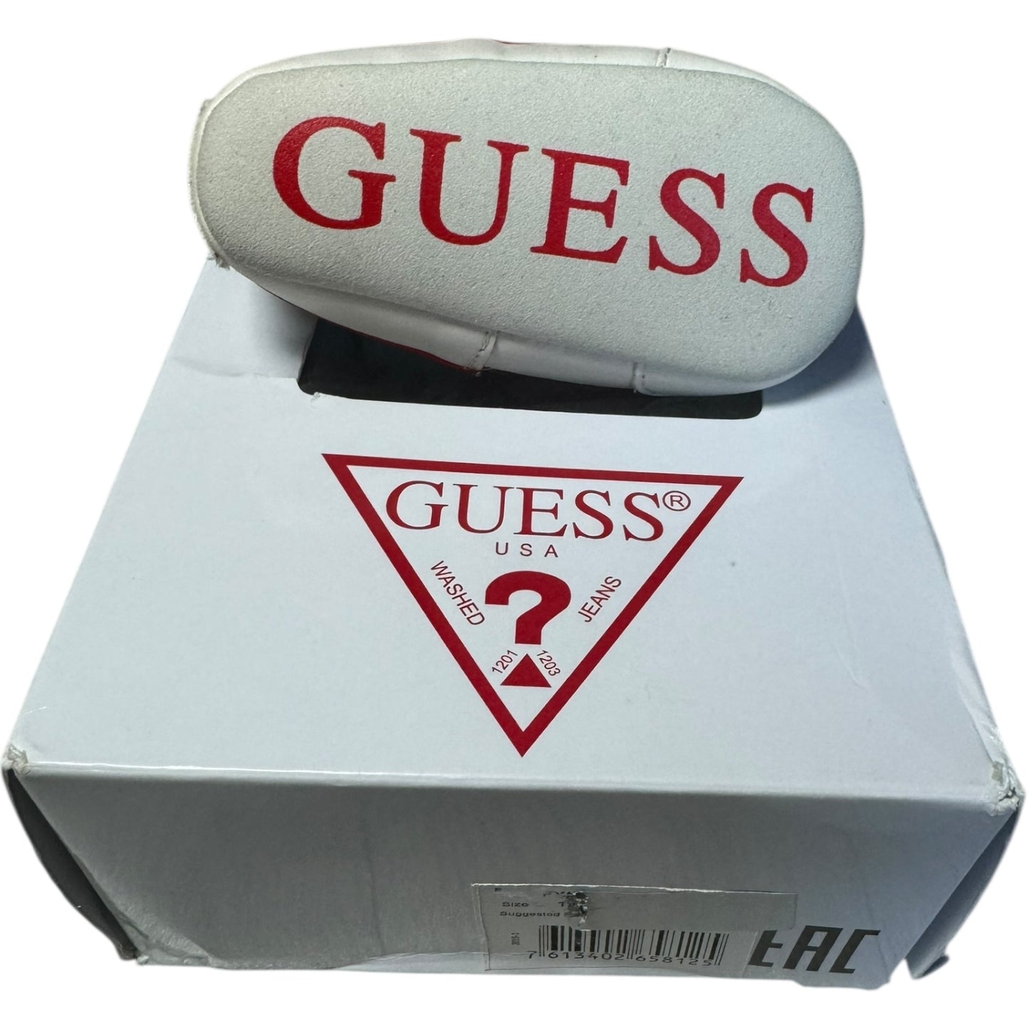 Guess baby shoes EU19