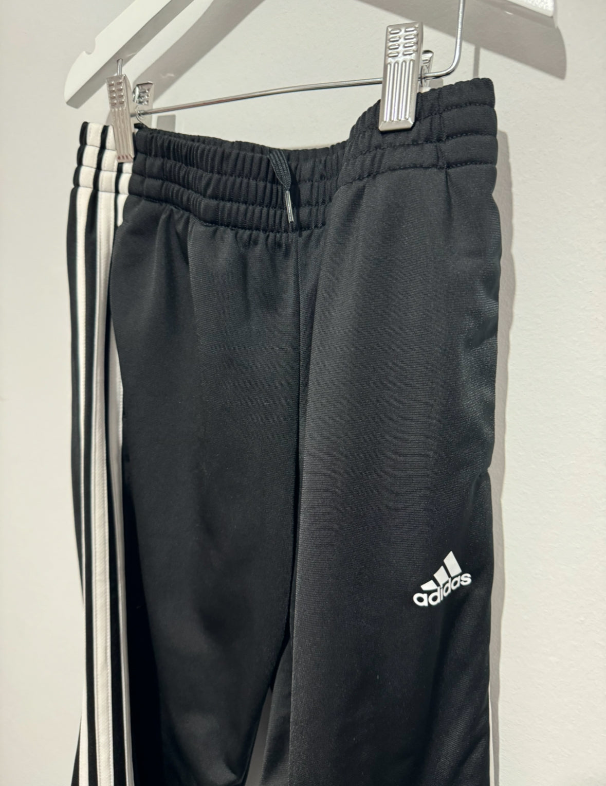Adidas Boys Tracksuit 9-10y New with tags 141017
