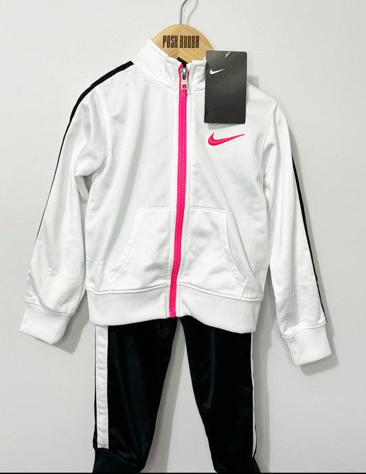 Nike Girls Black&White Tracksuit 3y