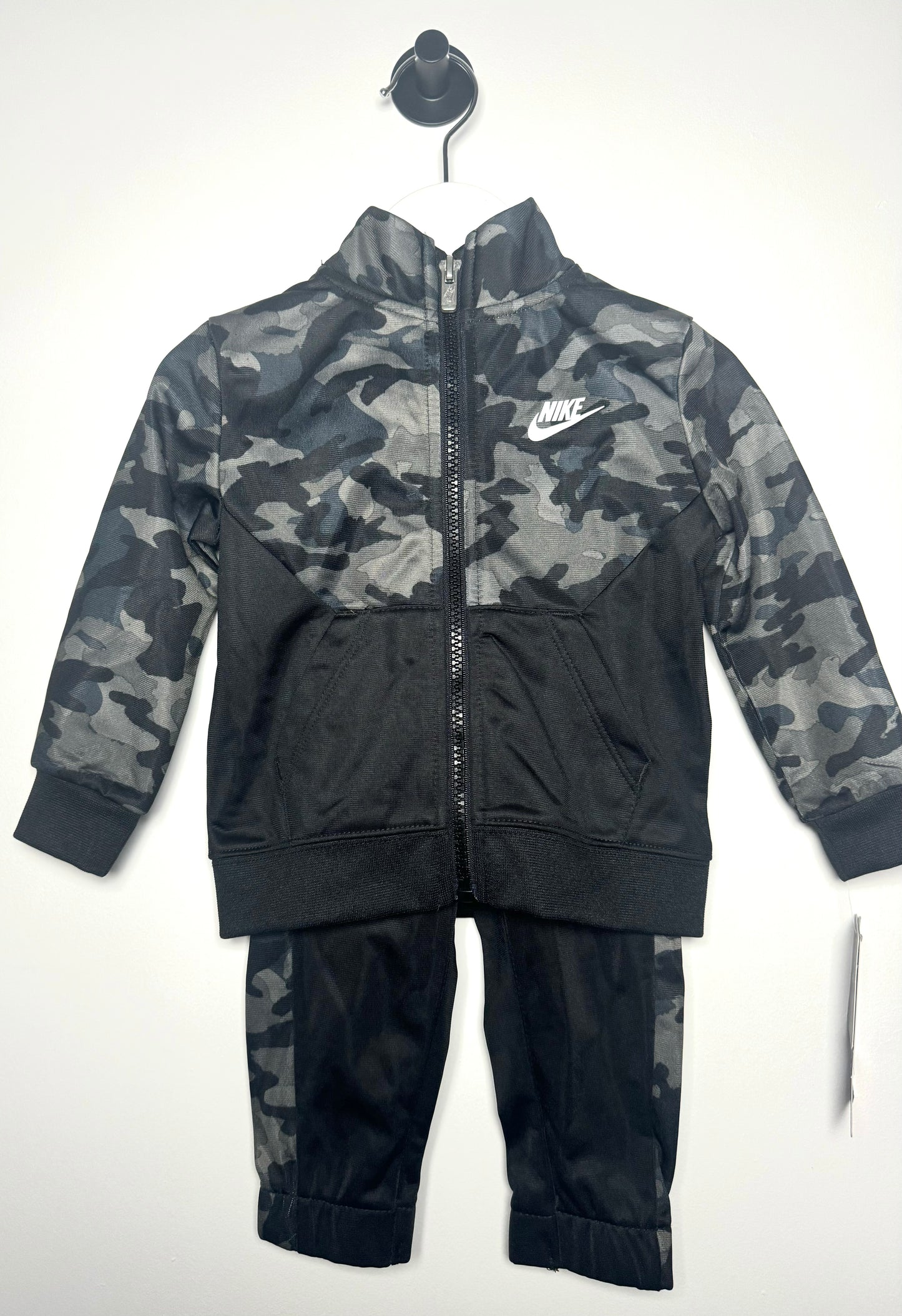 NIKE baby boys tracksuit 12m