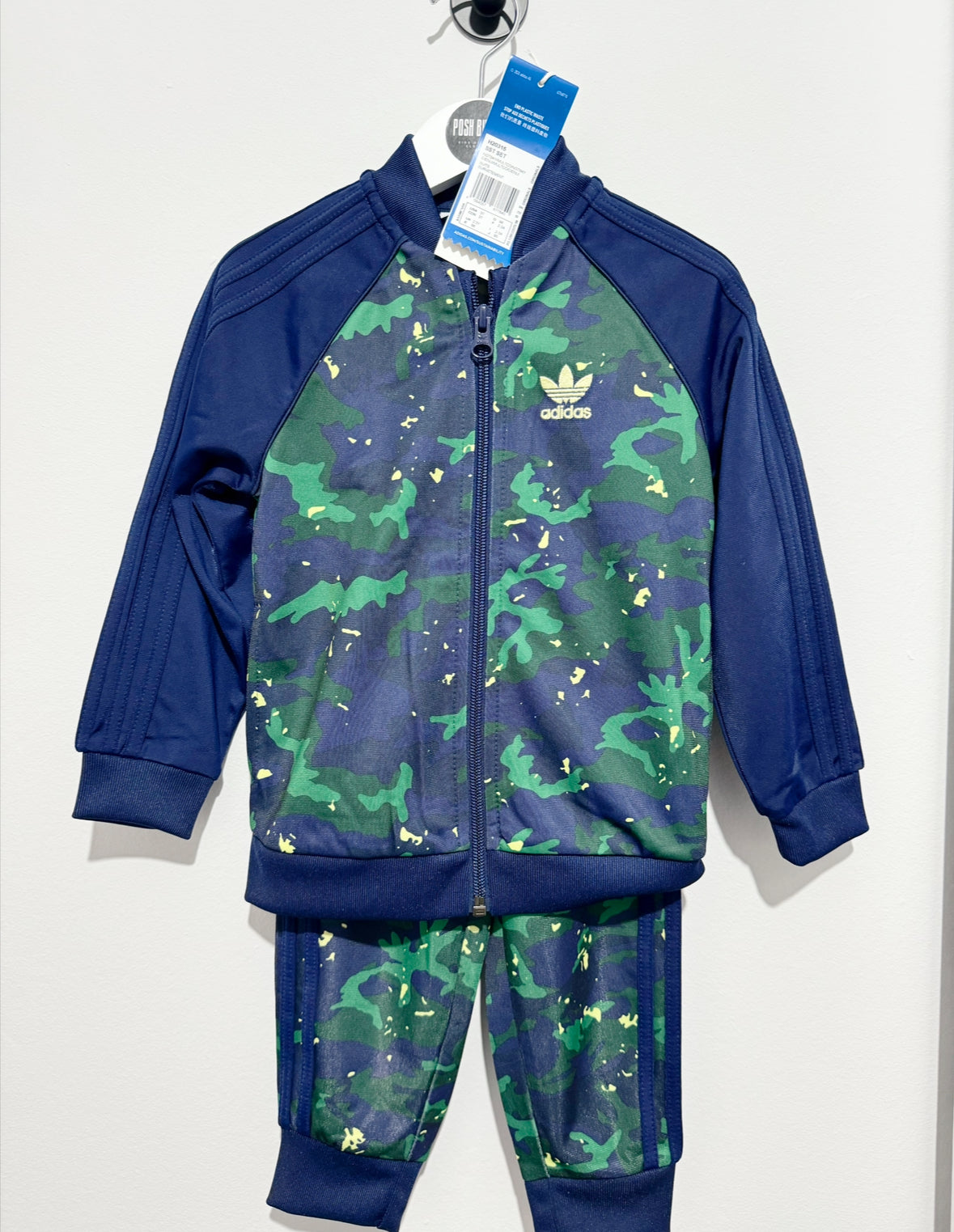 Adidas Tracksuit 2-3y New with tags 141068