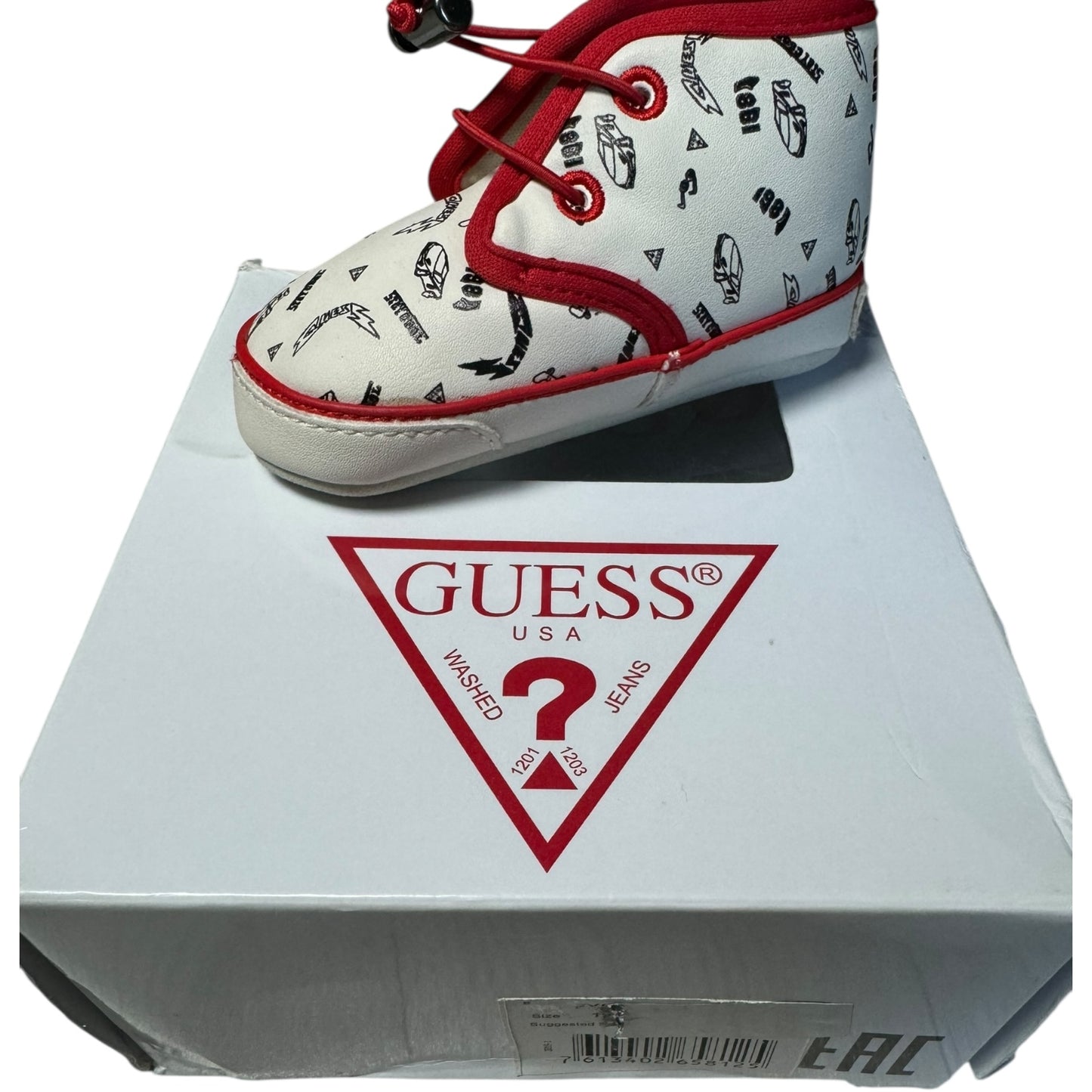Guess baby shoes EU19