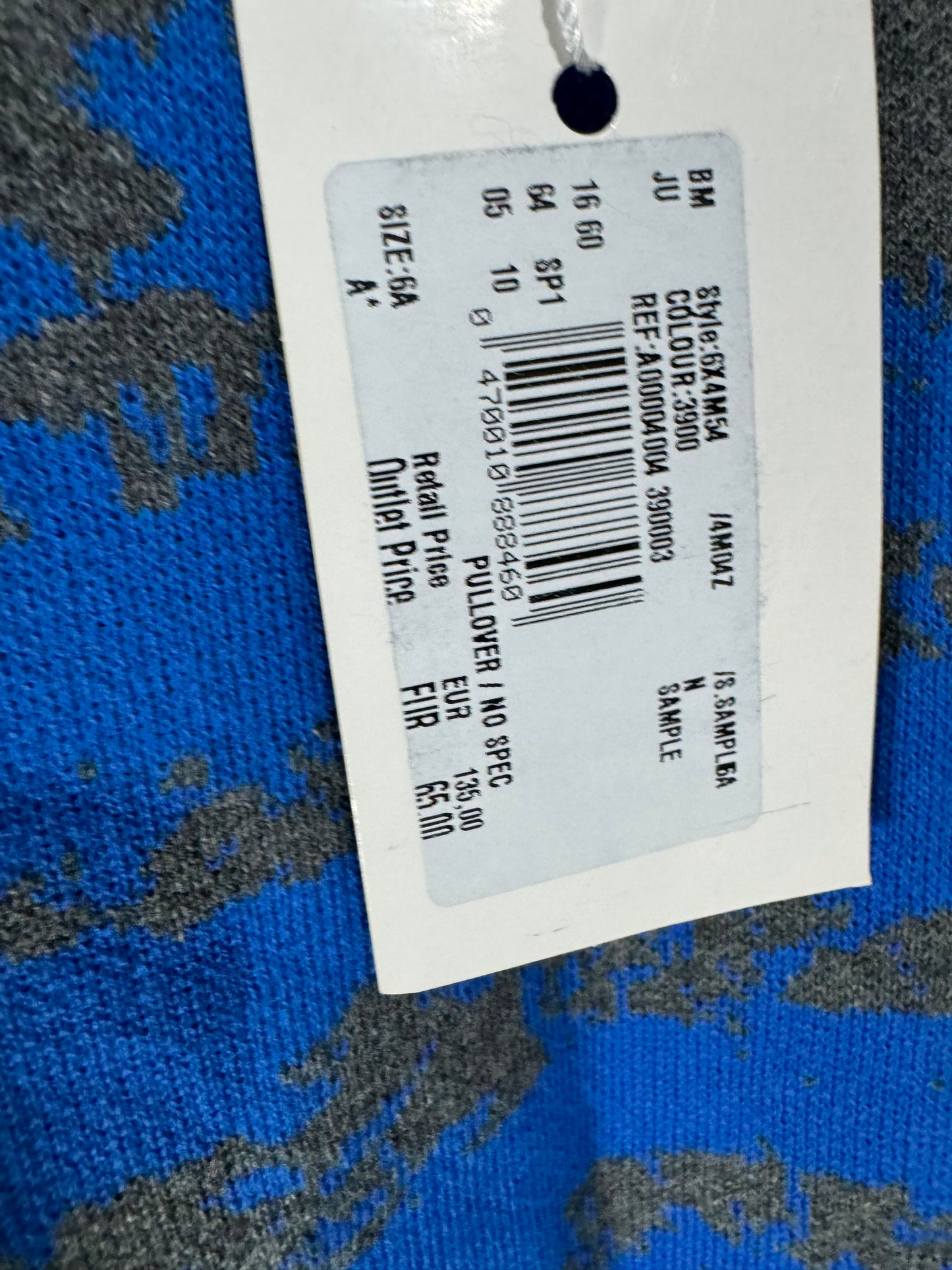 Armani Boys Jumper 5-6y New with tags 141054