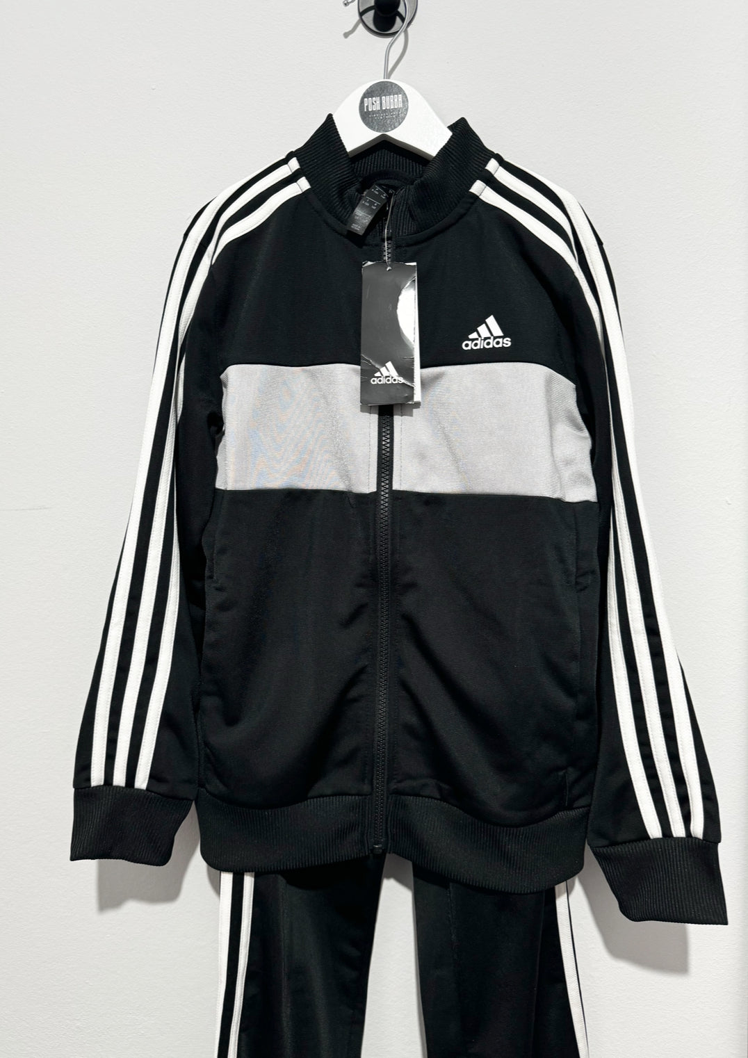 Adidas Boys Tracksuit 9-10y New with tags 141017