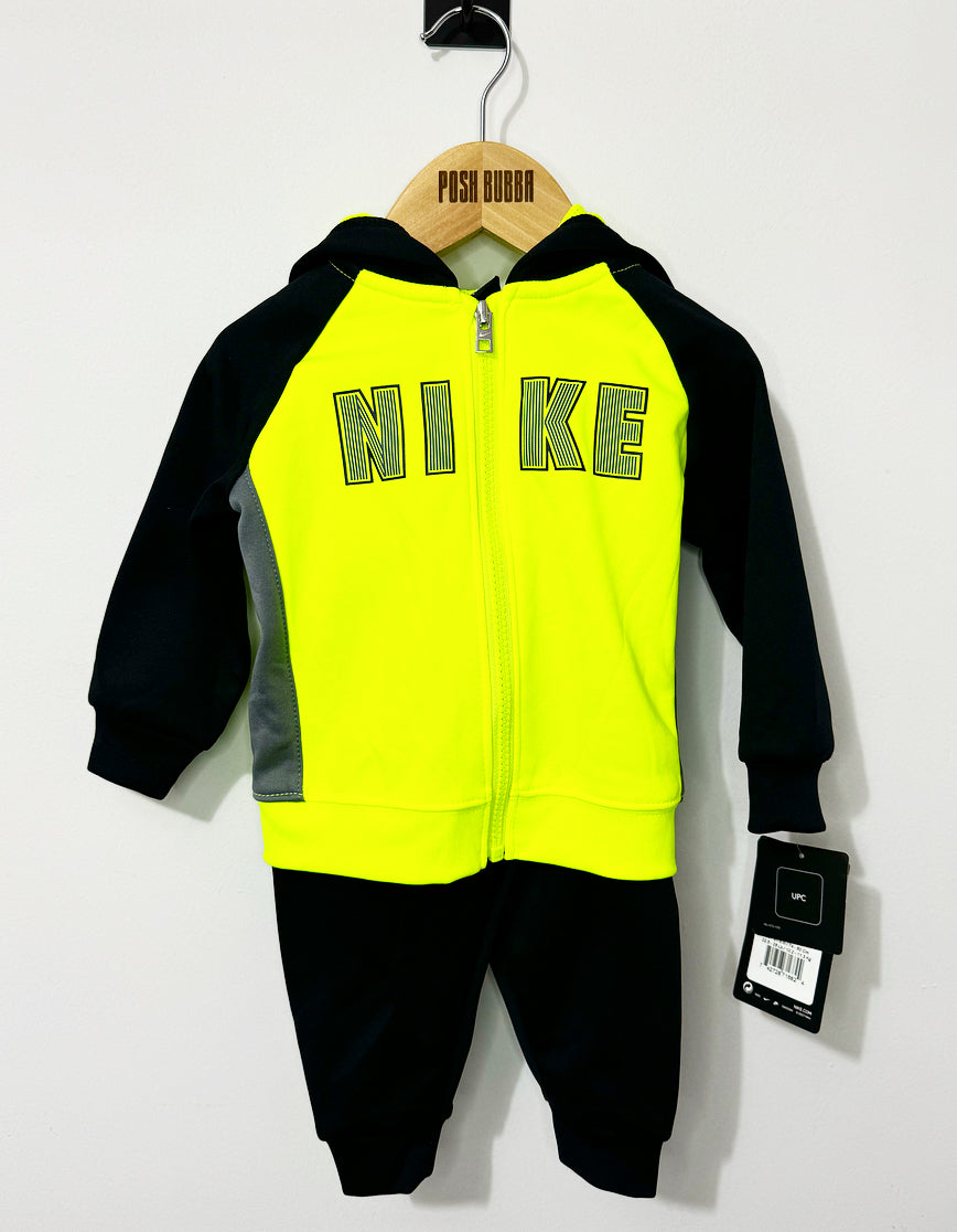 Nike therma tracksuit 12m