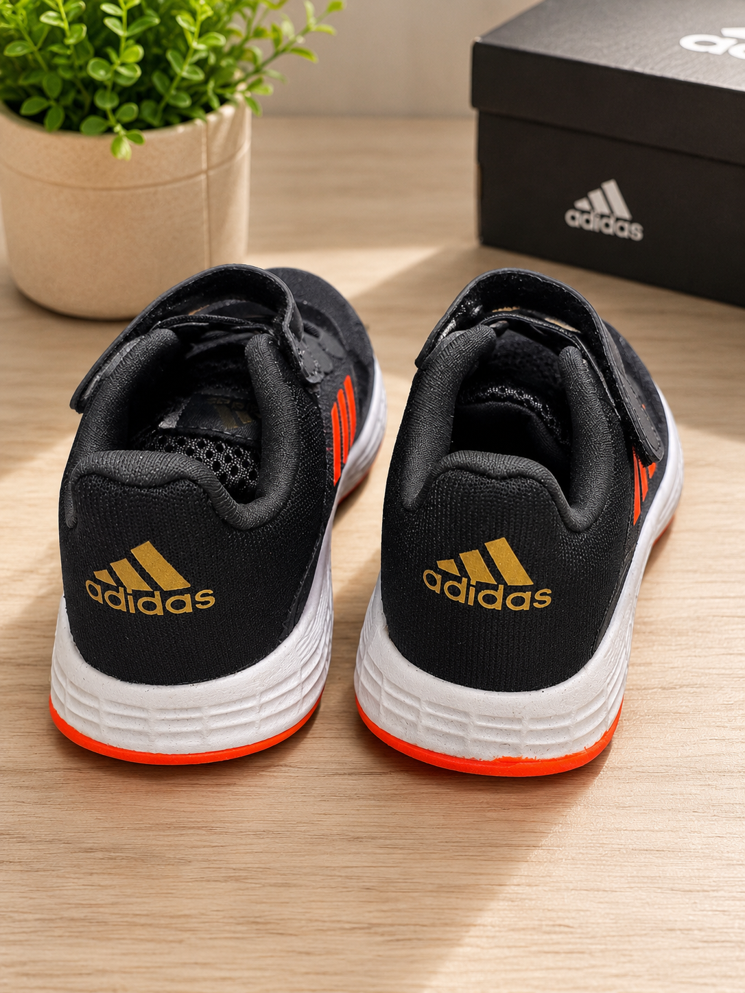 Adidas baby trainers EU21