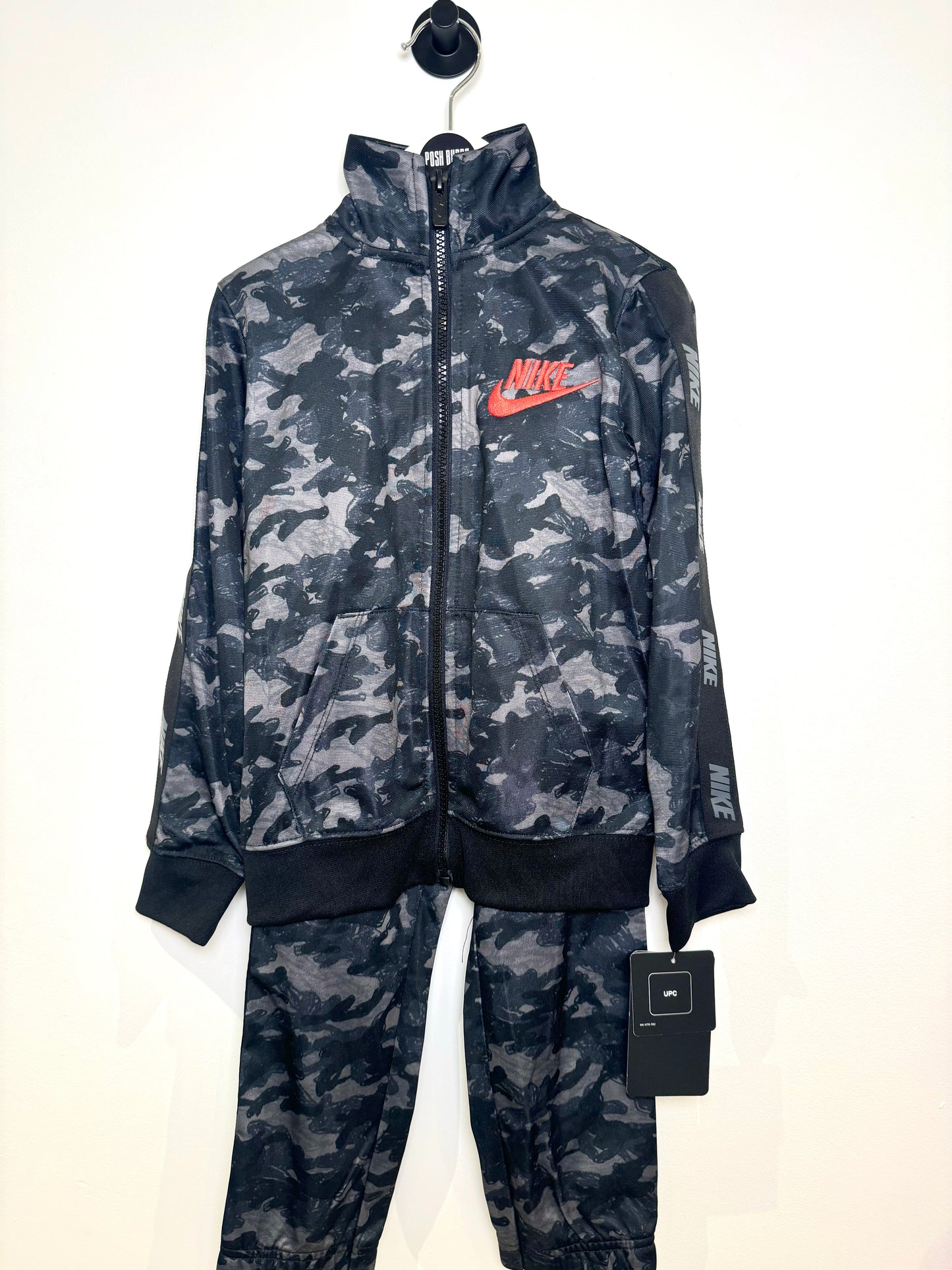 Nike Tracksuit 4-5y New with tags