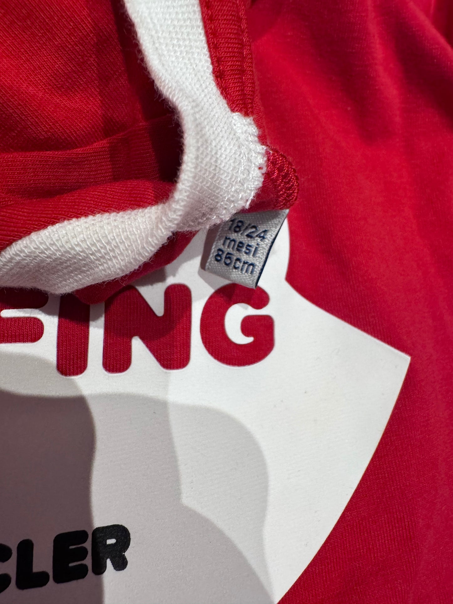 Moncler red t-shirt 18-24m
