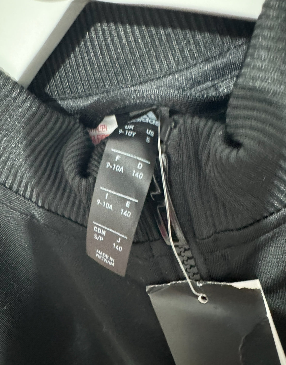 Adidas Boys Tracksuit 9-10y New with tags 141017