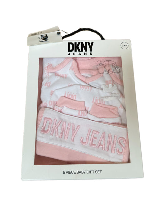 DKNY 5pcs Baby Girl Gift Set 3-6m