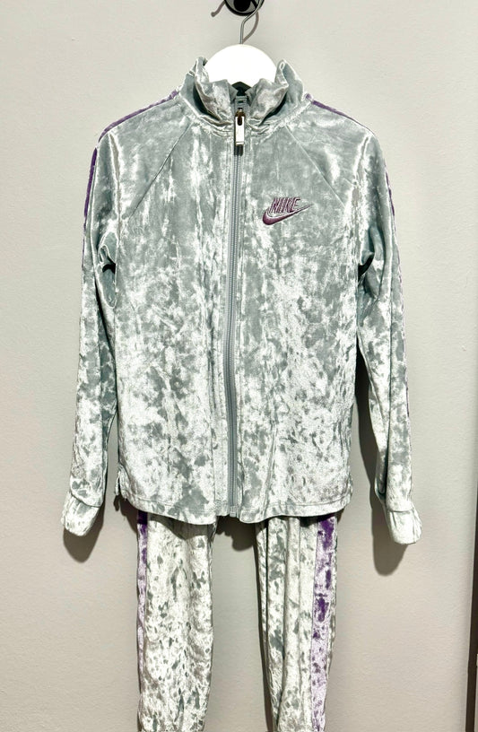 Nike Velvet Girls Tracksuit 5-6y New No Tags 141016