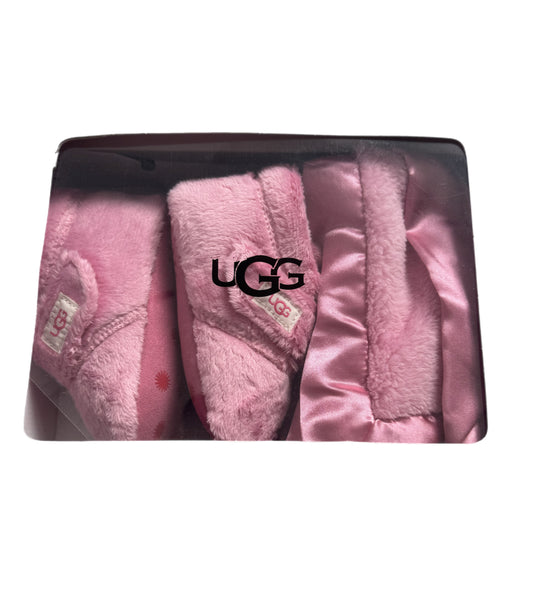 Подаръчен комплект UGG за бебета EU20.5 Нов с етикети 141038