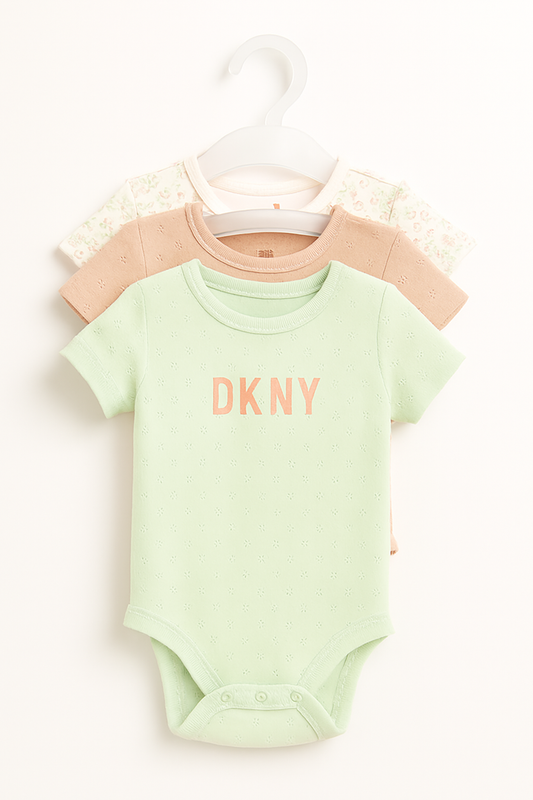 DKNY Бебешки потници за момичета 3-6 месеца Нови с етикети 141025